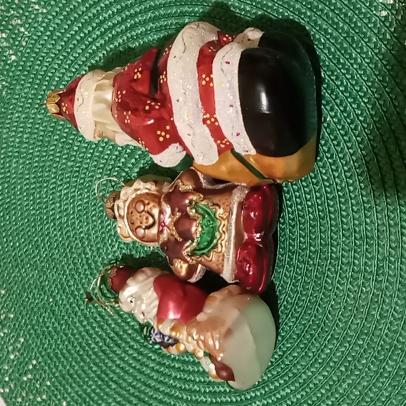 SET OF (3) HAND BLOWN CHRISTMAS ORNAMENTS - Picture 8 of 8